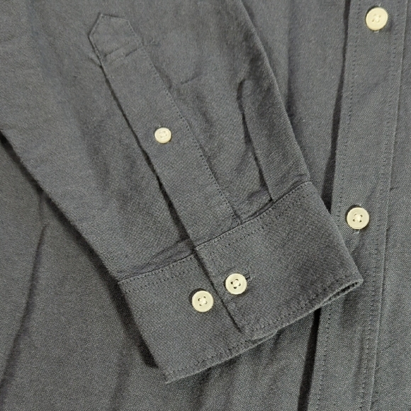 NEW H&M Blue Casual Button Down Shirt with Long Sleeves - Picture 4 of 11